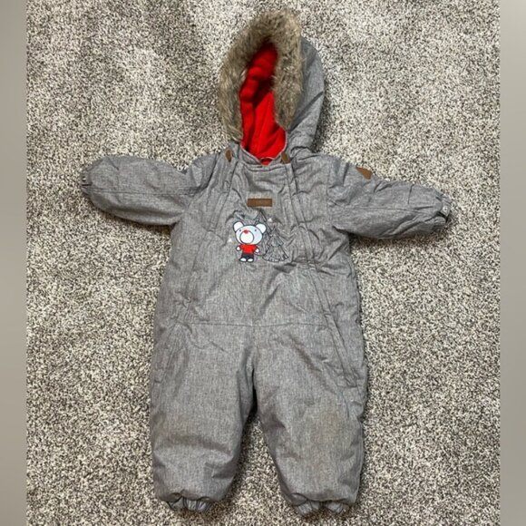 50% Off SaleOshkosh Bgosh Snowsuit All In One